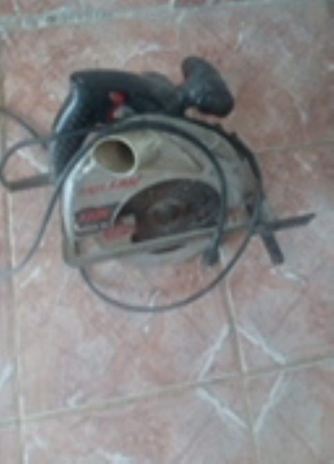 Vendo Serra circular Skil 5401 usada, valor 450reais(34) 991167173